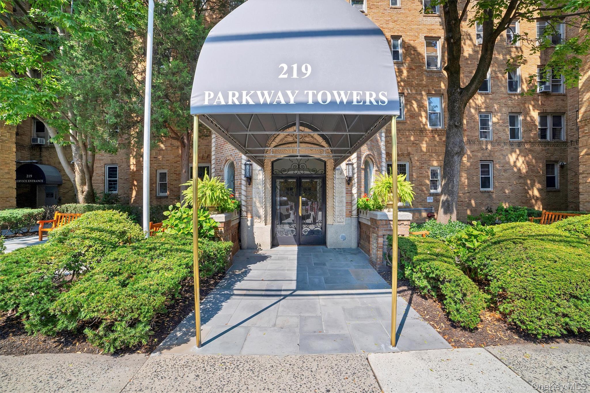 219 Bronx River Road Unit 5A, Yonkers NY 10704