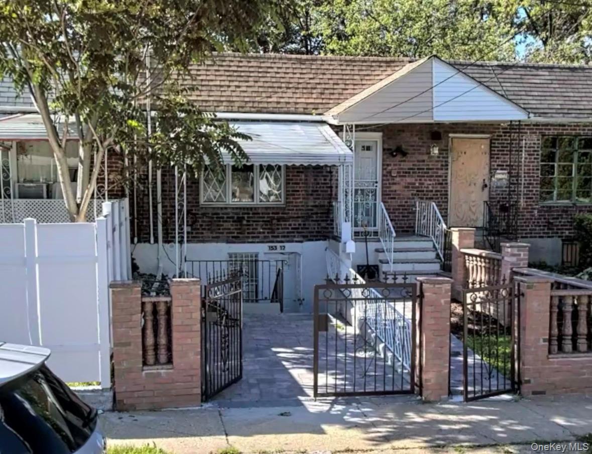 153-17 111 Avenue, Jamaica NY 11433