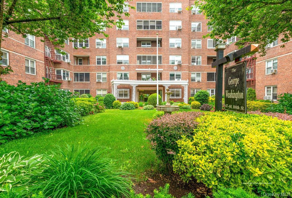 67-66 108th Street Unit D37, Forest Hills NY 11375