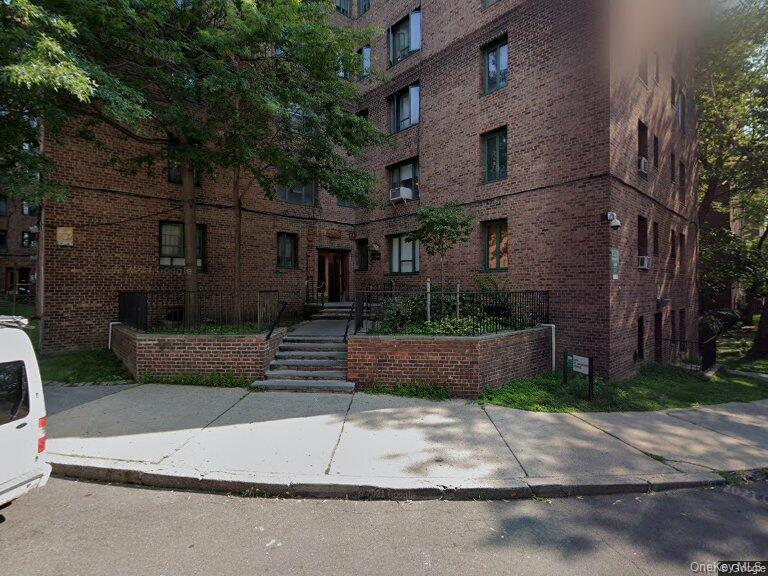 2075 Saint Raymond Avenue Unit 2D, Bronx NY 10462