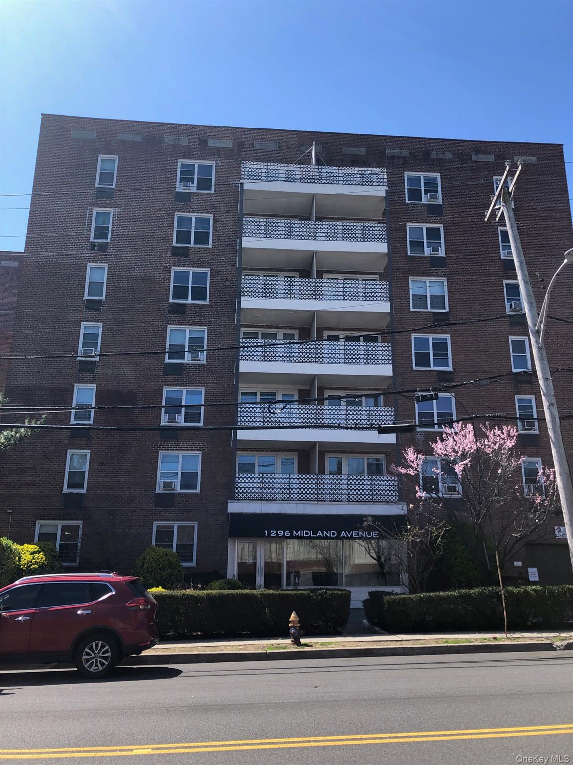 1296 Midland Avenue Unit E4, Yonkers NY 10704