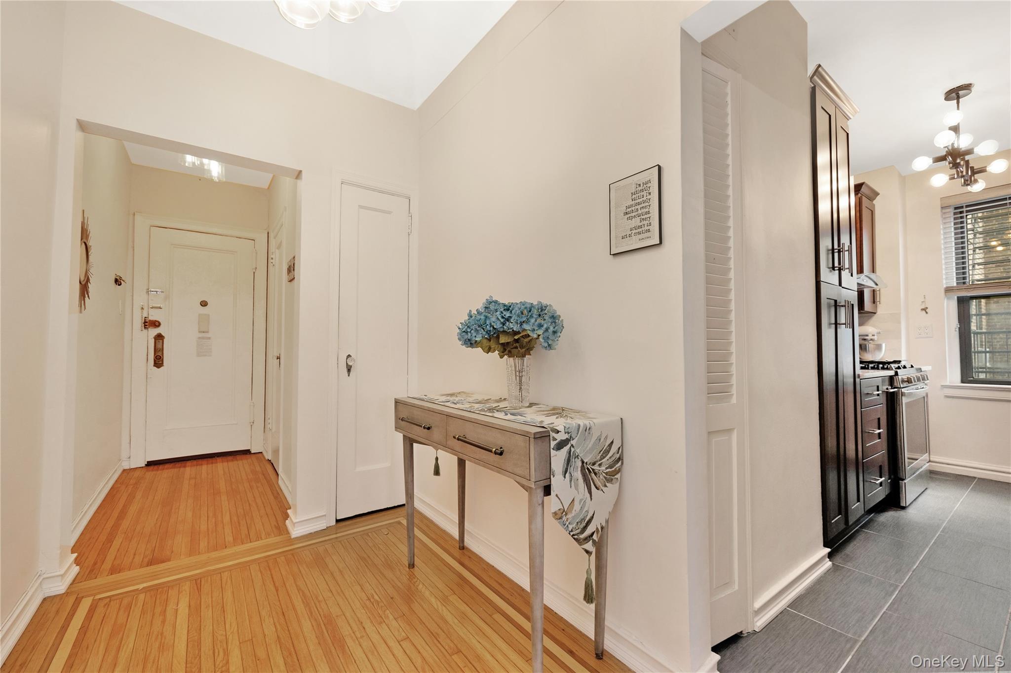 7716 Austin Street Unit 2K, Forest Hills NY 11375