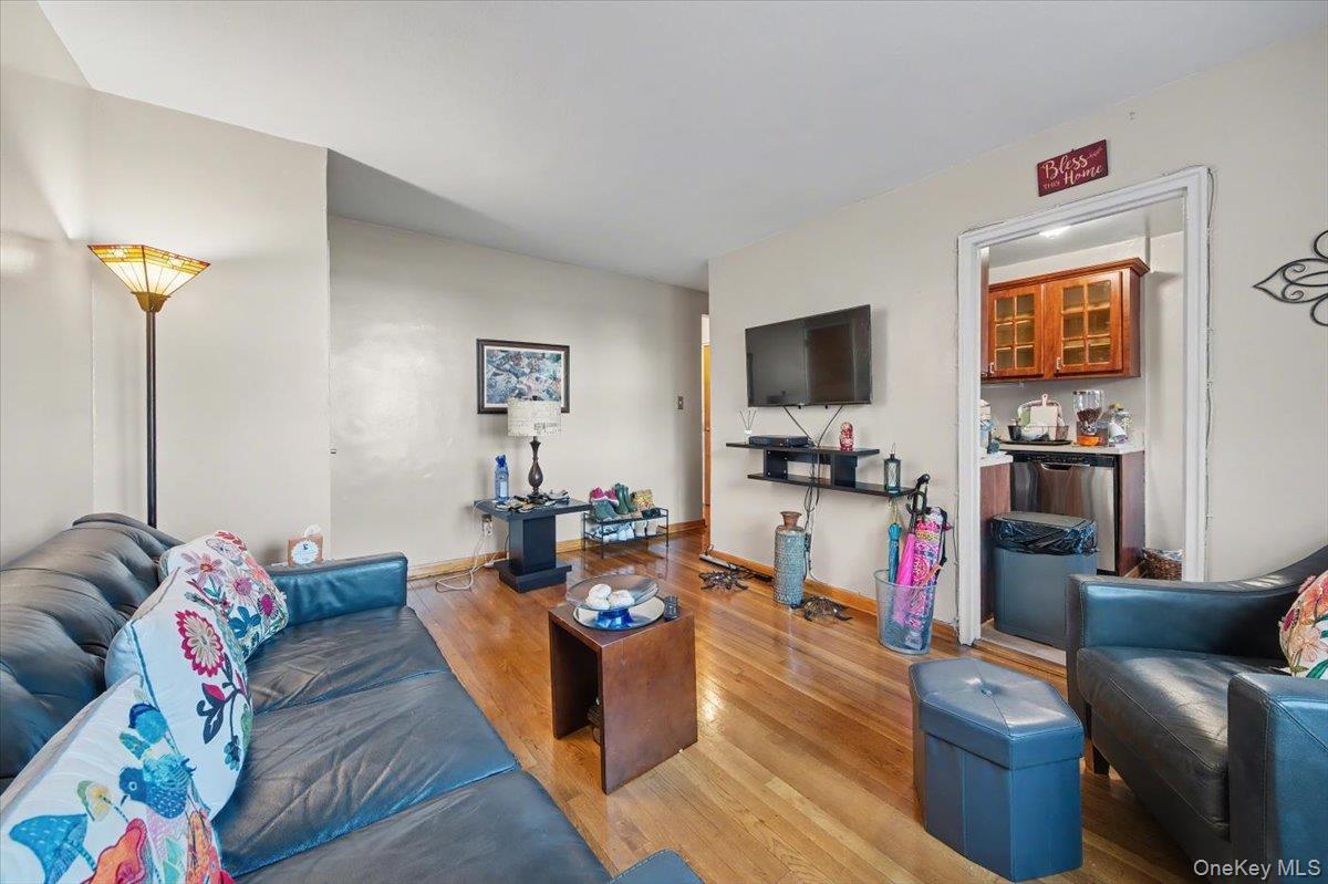 136-59 Jewel Avenue Unit A, Flushing NY 11367