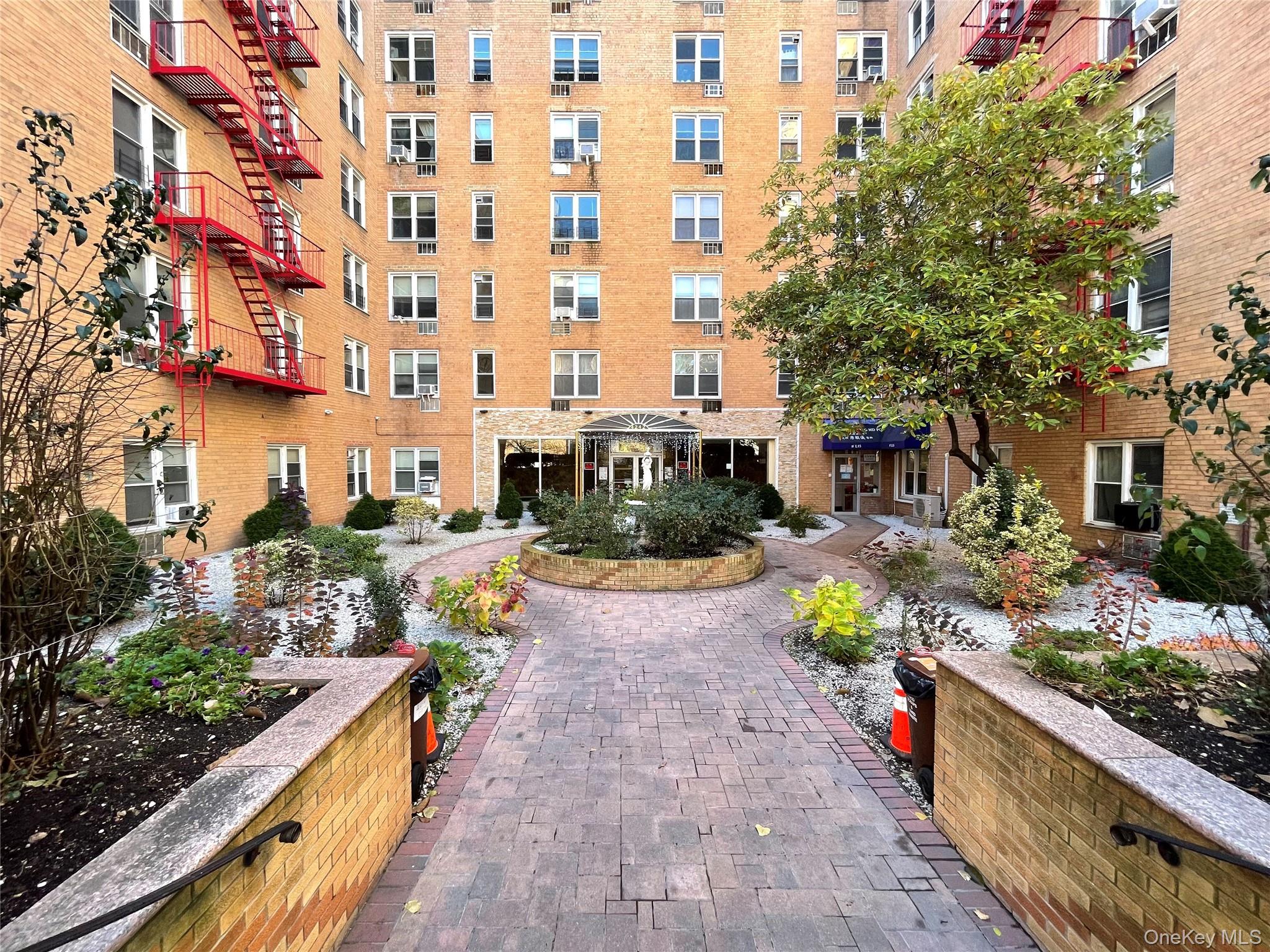 42-42 Colden Street Unit B21, Flushing NY 11355