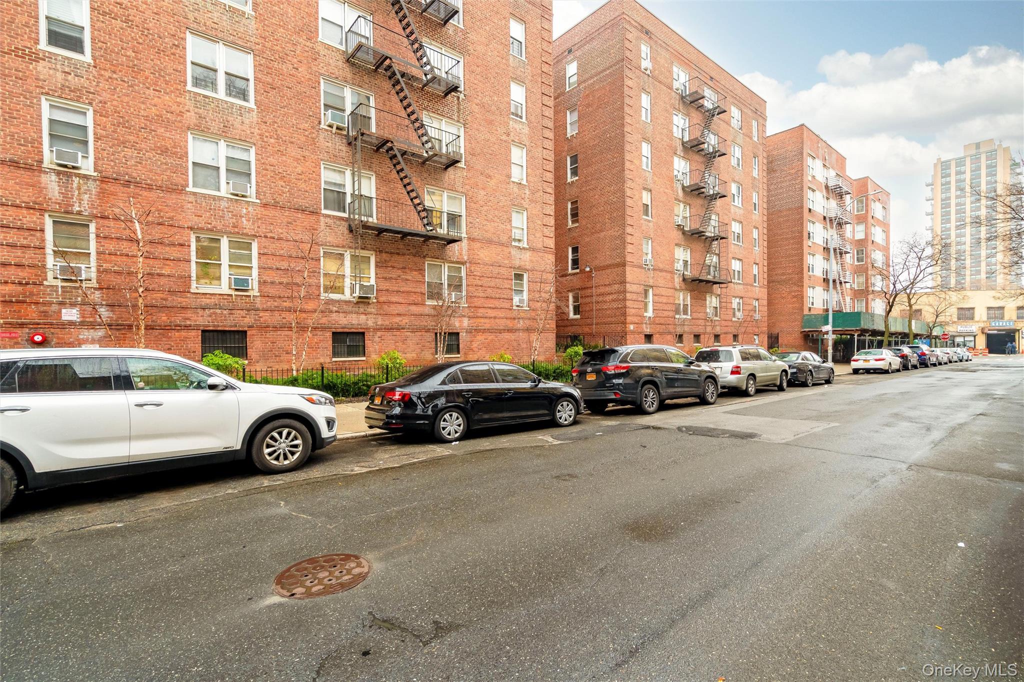 2080 Barnes Avenue Unit 4A, Bronx NY 10462