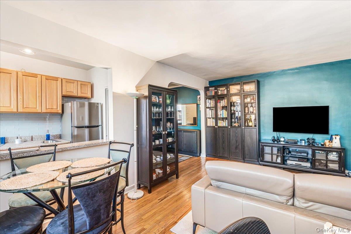 67-35 Yellowstone Blvd Unit 7N, Forest Hills NY 11375