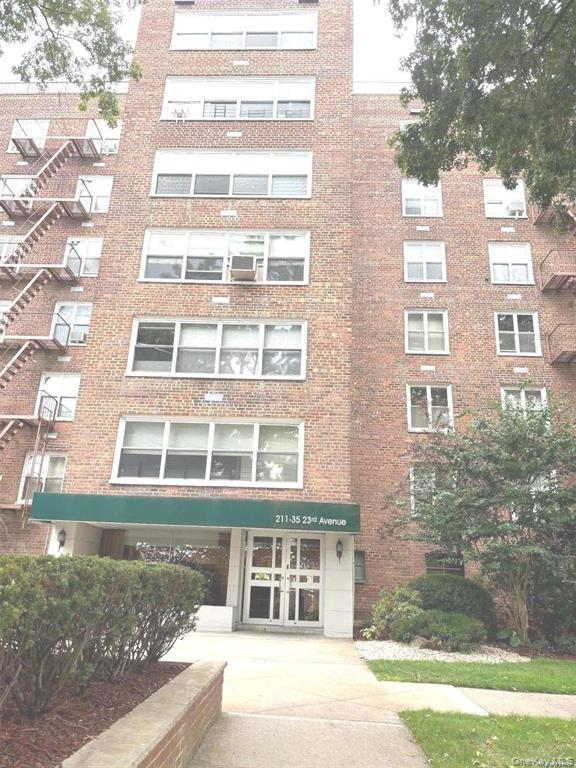 211-35 23rd Avenue Unit 5J, Bayside NY 11360
