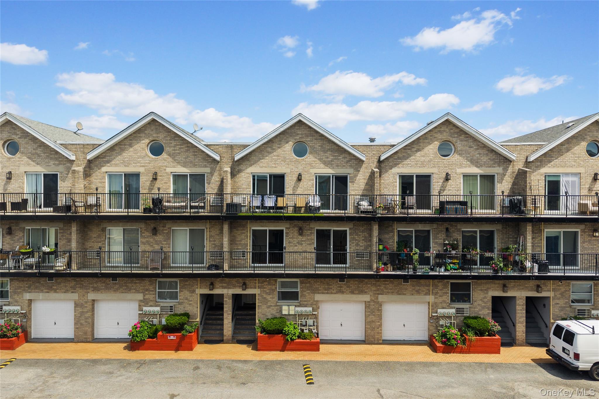 10 Pennyfield Ave Avenue Unit 5C, Bronx NY 10465