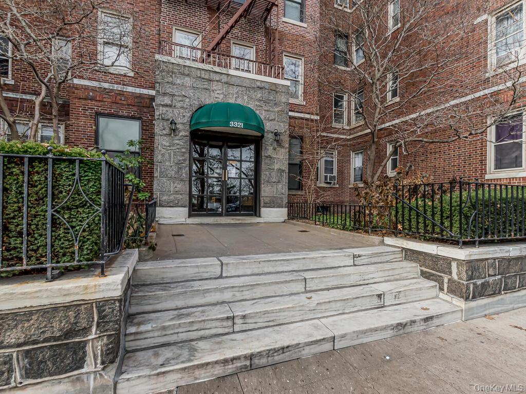 3321 Bruckner Boulevard Unit 6H, Bronx NY 10461