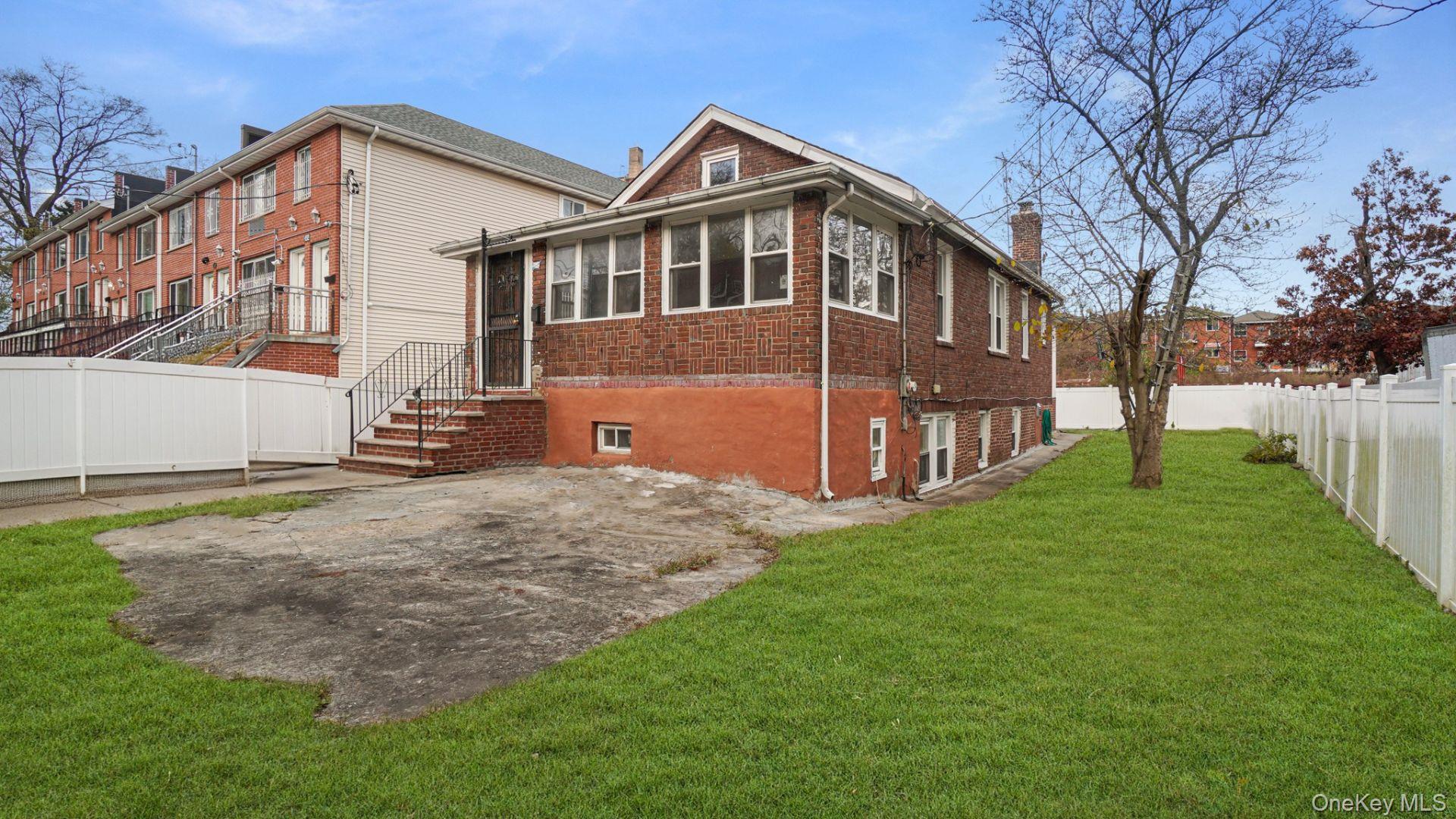 3412 Hunter Avenue, Bronx NY 10475