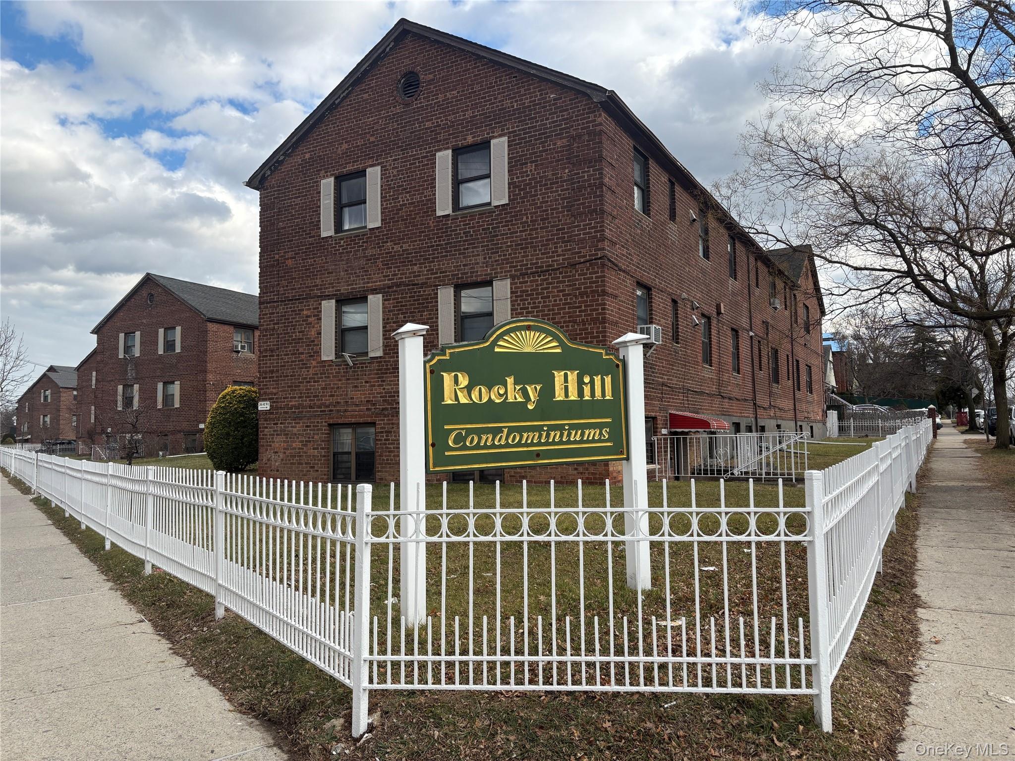 20206 Rocky Hill Road Unit C1, Bayside NY 11361