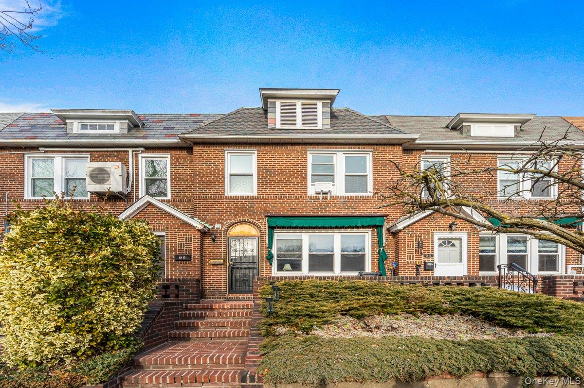 68-17 Groton Street, Forest Hills NY 11375