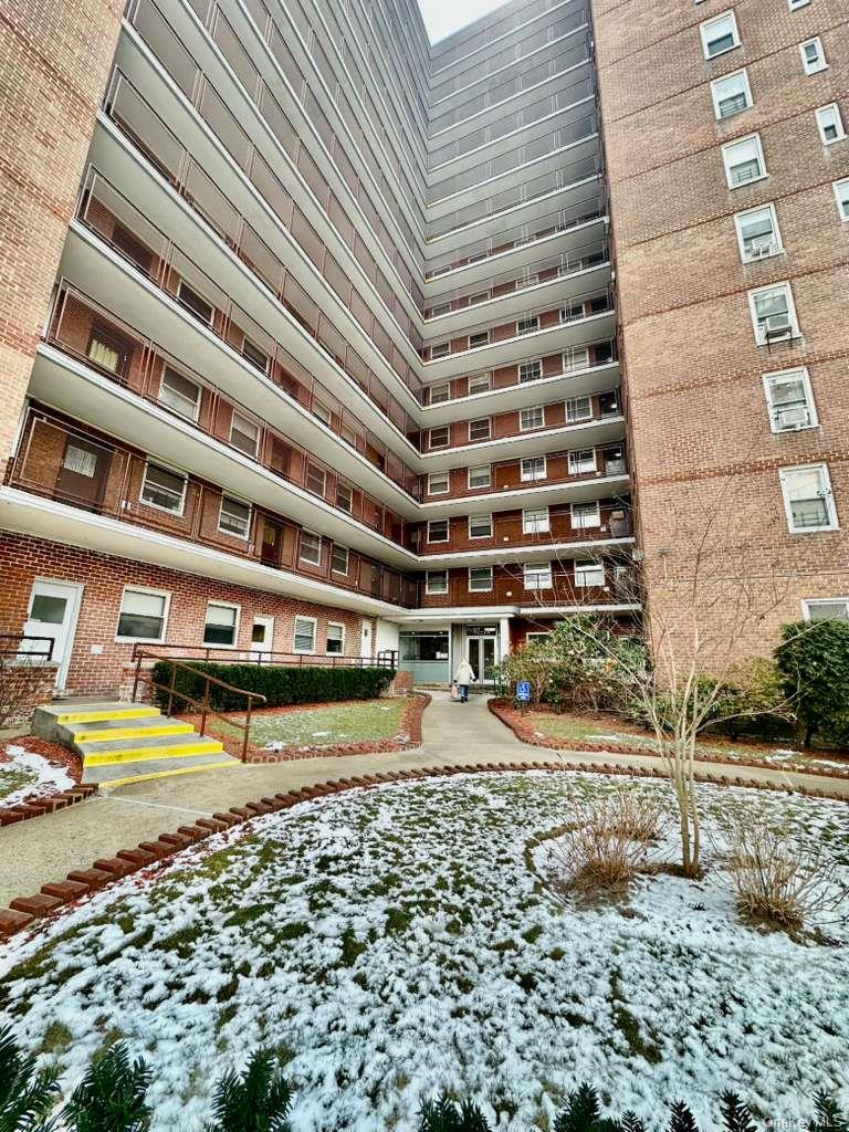 97-10 62 Drive Unit 4J, Rego Park NY 11374