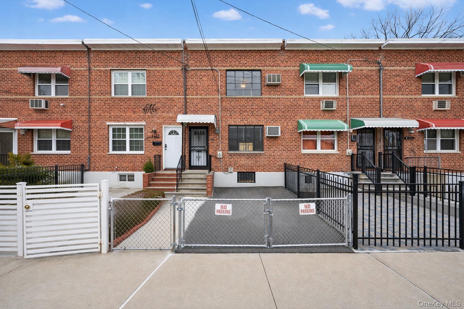 1231 E 223rd Street, Bronx NY 10466