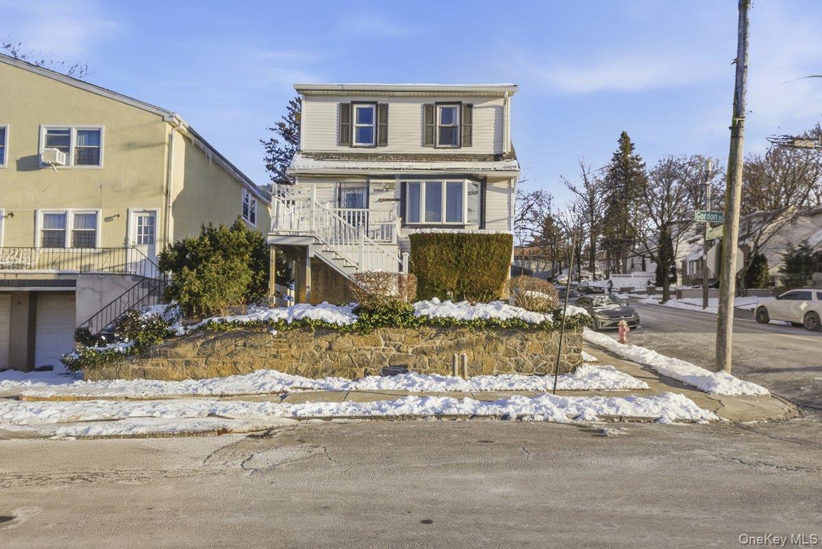 96 Gordon Street, Yonkers NY 10701