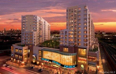 40-28 College Point Boulevard Unit 805, Flushing NY 11354