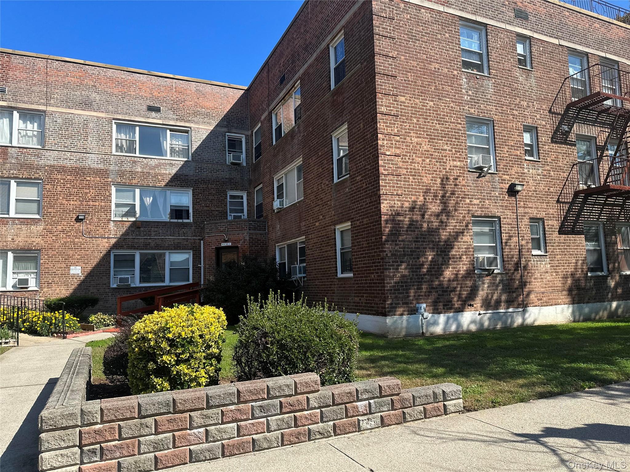 6809 138th Street Unit 2C, Flushing NY 11367