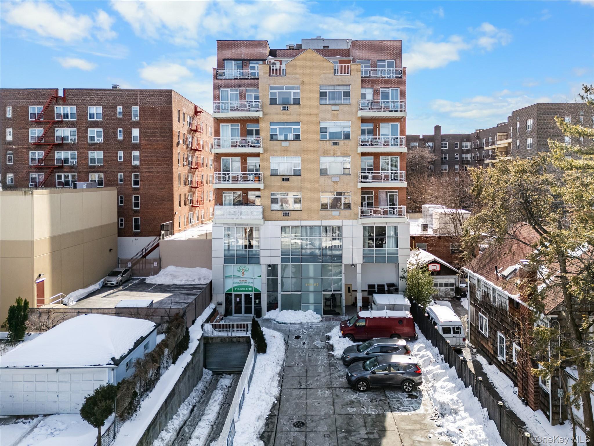141-52 33rd Avenue Unit 3C, Flushing NY 11354