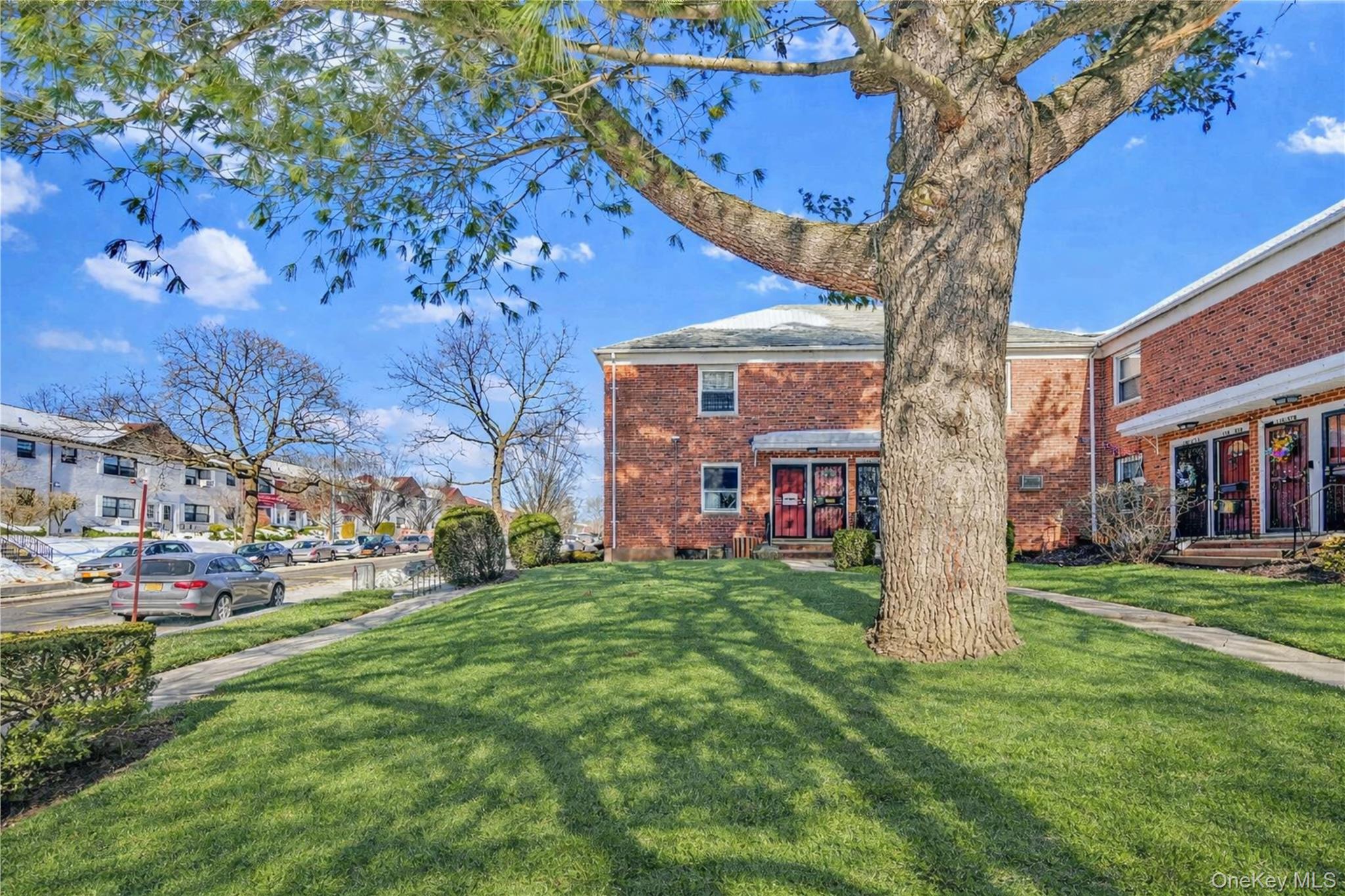 138-01 Jewel Avenue Unit 1A, Flushing NY 11367