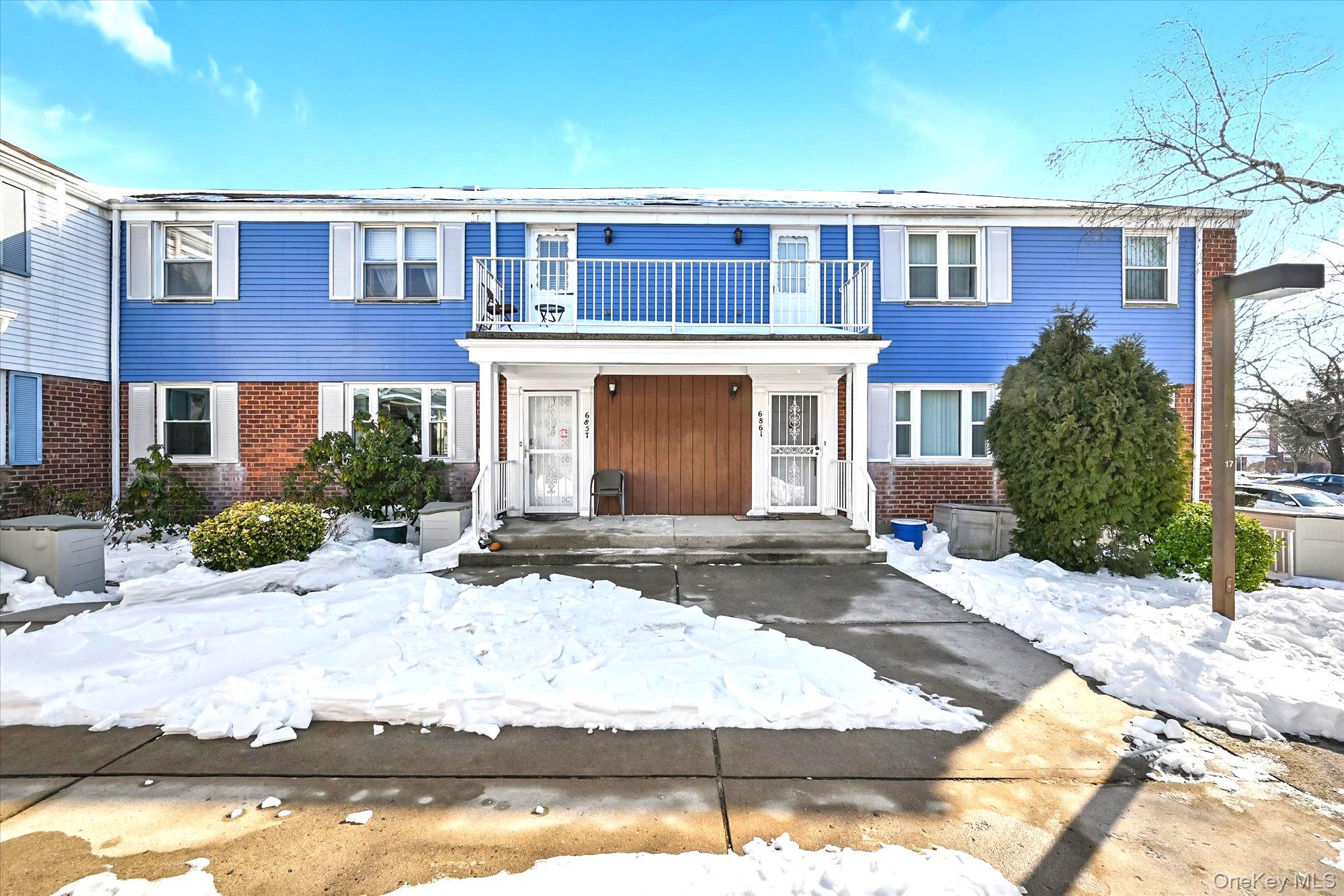 68-57 Cloverdale Boulevard Unit 109, Bayside NY 11364