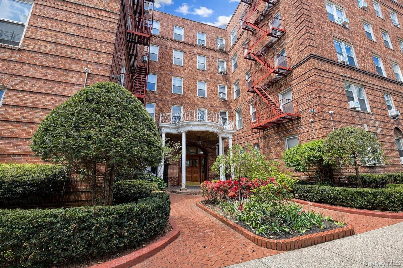 111-39 76th Road Unit A7, Forest Hills NY 11375