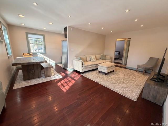 224-39 Kingsbury ave Kingsbury ave Unit A, Bayside NY 11364