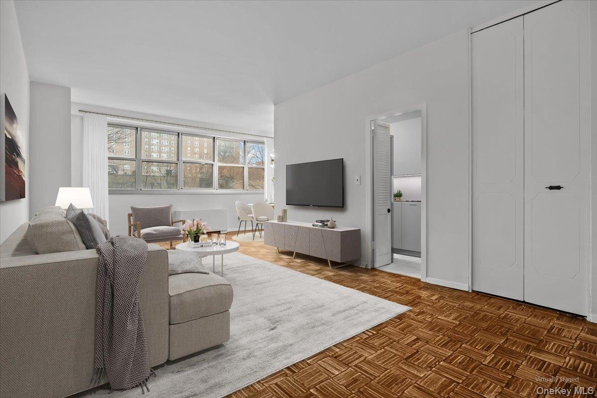 555 Kappock Street Unit 4H, Bronx NY 10463