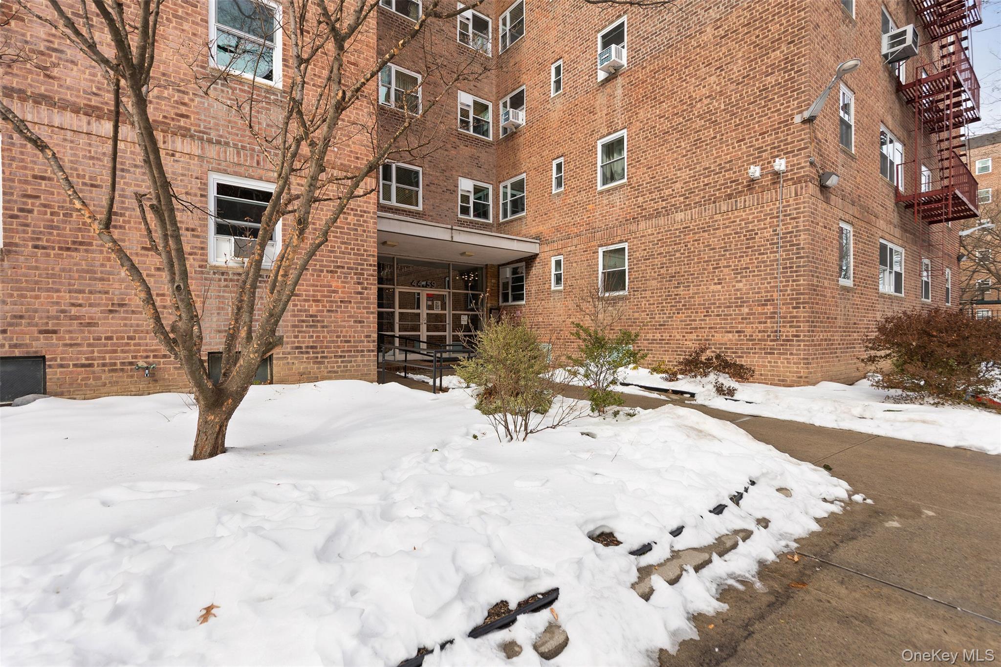 44-59 Kissena Boulevard Unit 4J, Flushing NY 11355