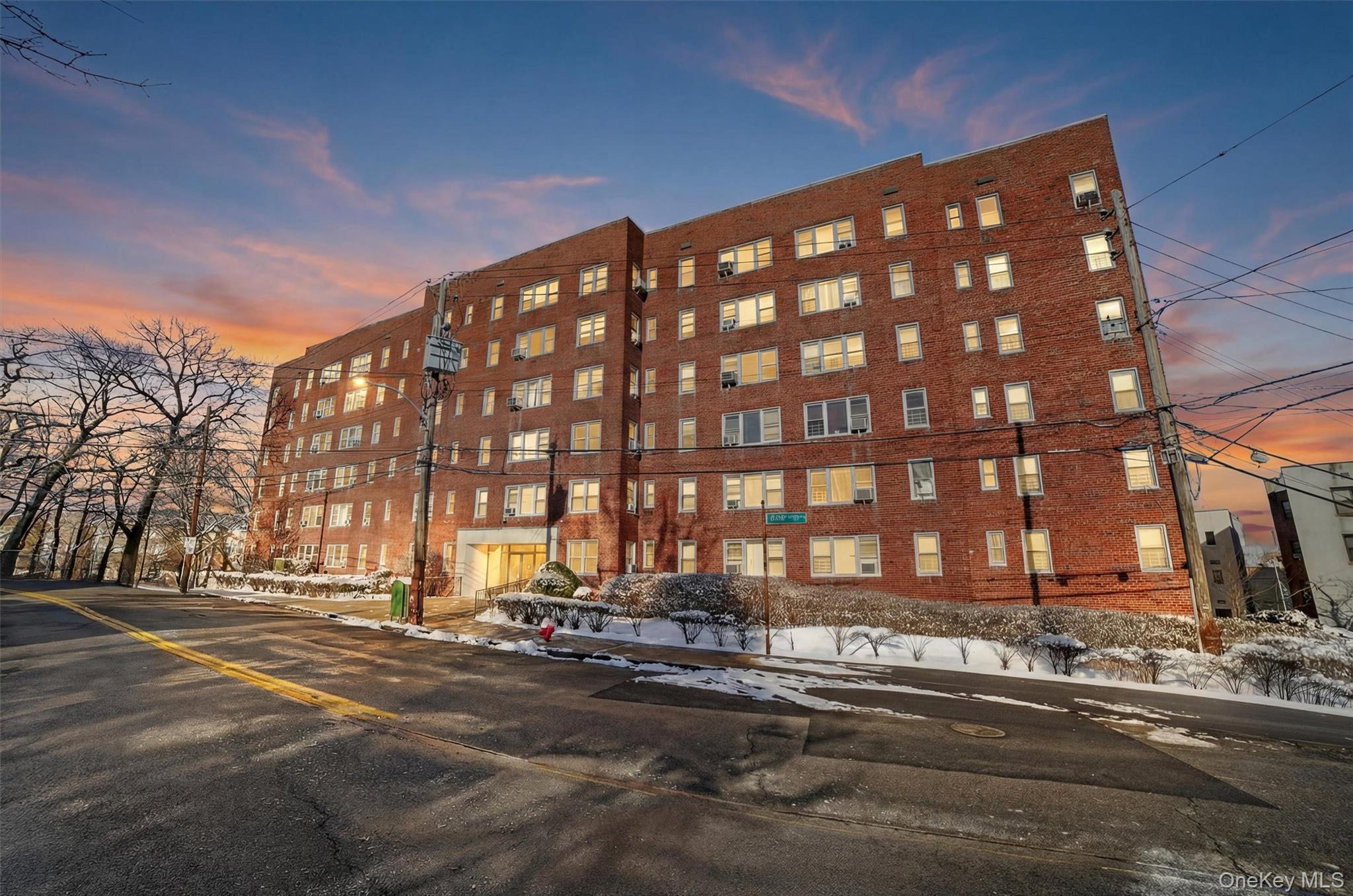 25 Sunnyside Drive Unit 6C, Yonkers NY 10705