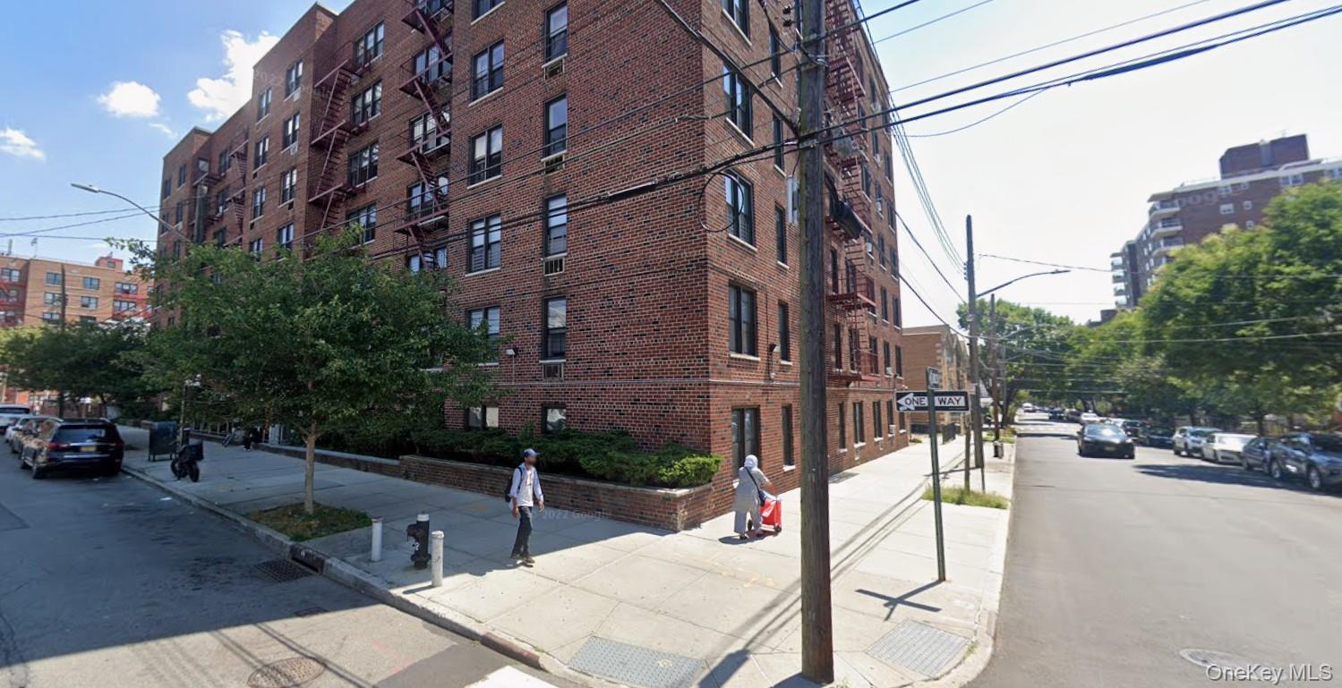 170-06 88 Ave Unit 1C, Jamaica NY 11432