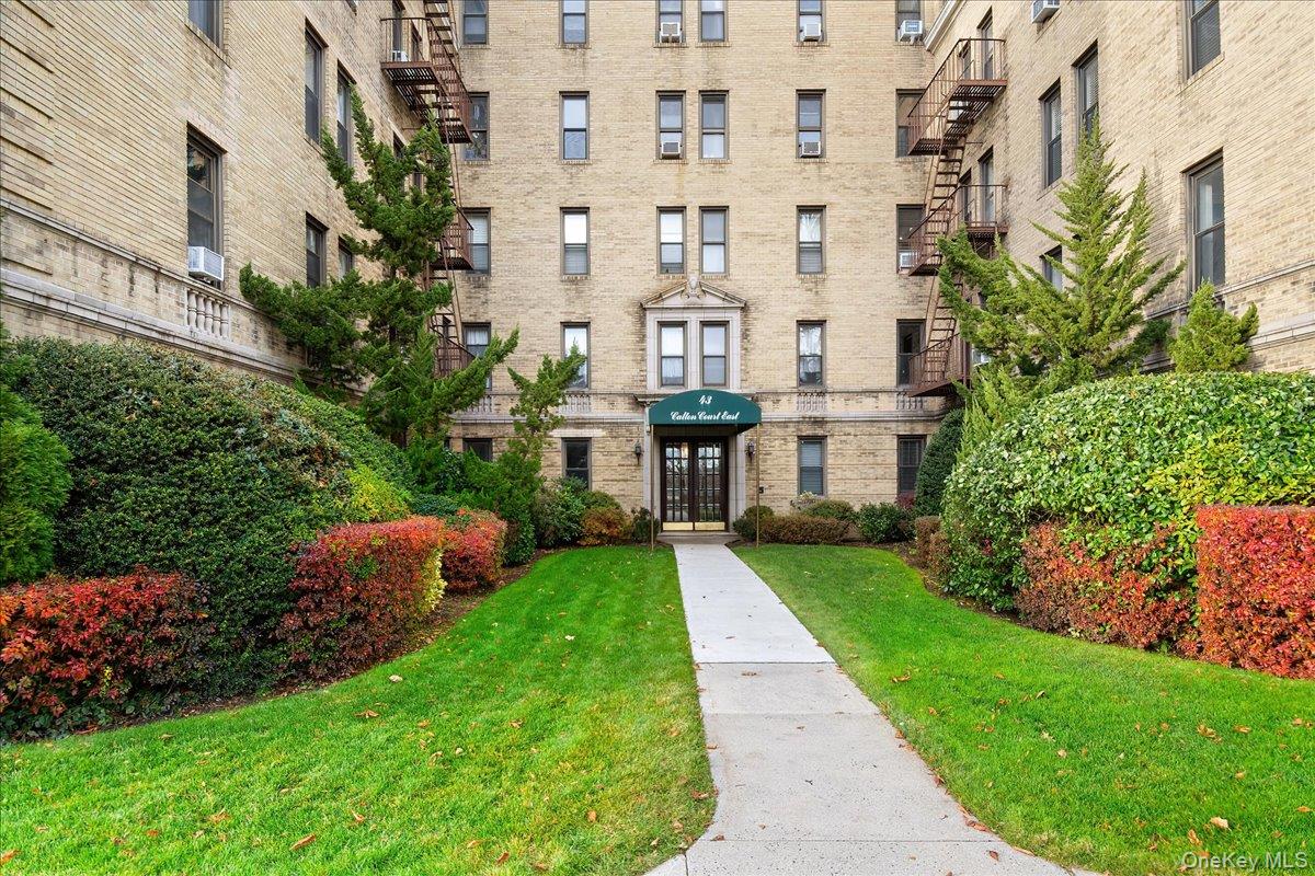 43 Calton Road Unit 4A, New Rochelle NY 10804