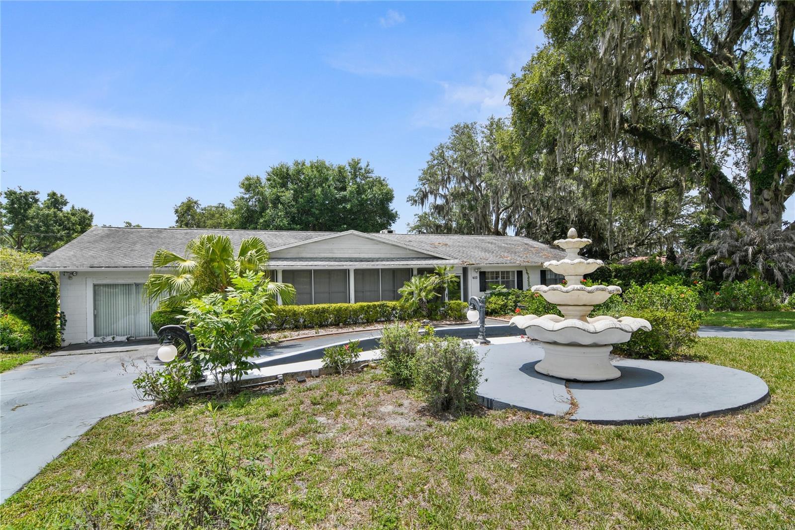 229 S CENTRAL AVE, Umatilla FL 32784 House for Sale in Umatilla, FL