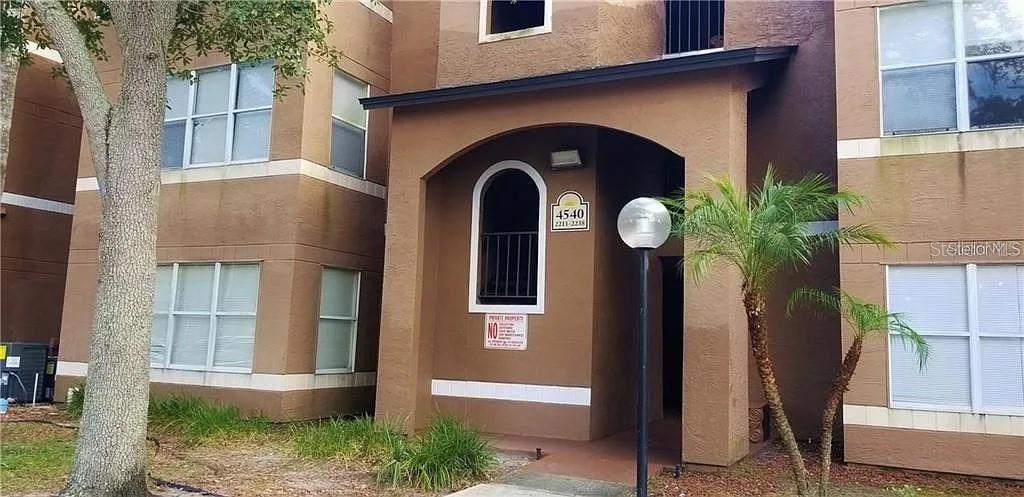 4540 COMMANDER DR #2214, Orlando FL 32822