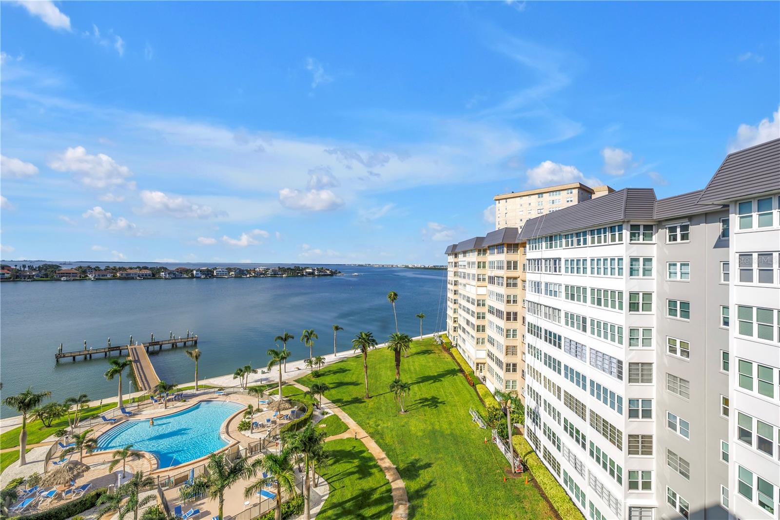 5108 BRITTANY DR S #908, St Petersburg FL 33715