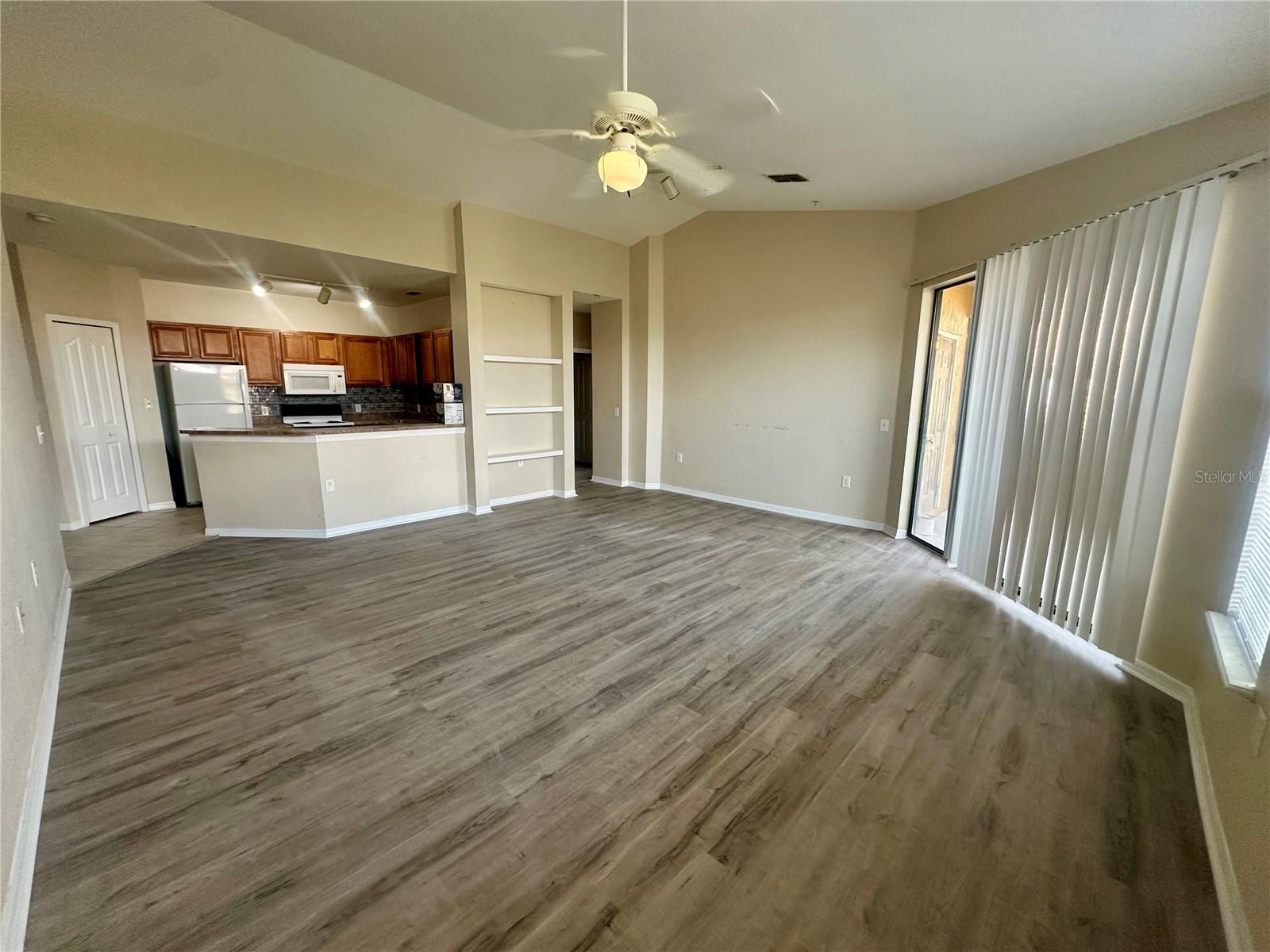 6169 METROWEST BLVD #307, Orlando FL 32835