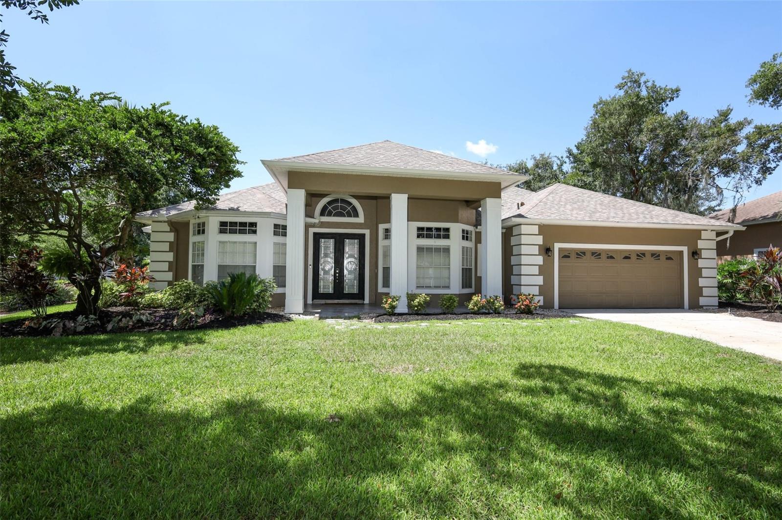 861 LULLWATER DR, Oviedo FL 32765