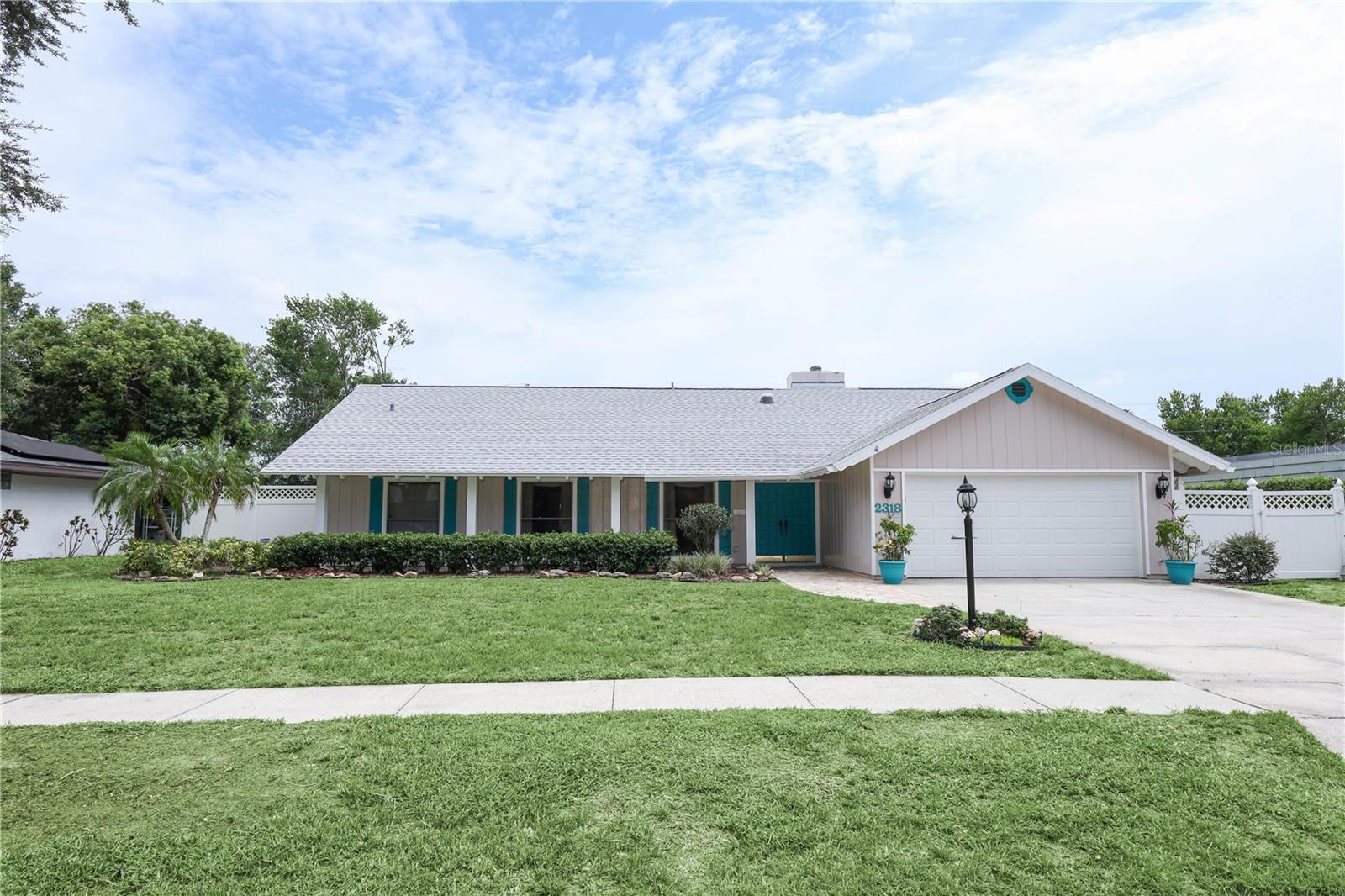2318 CASTLEWOOD RD, Maitland FL 32751