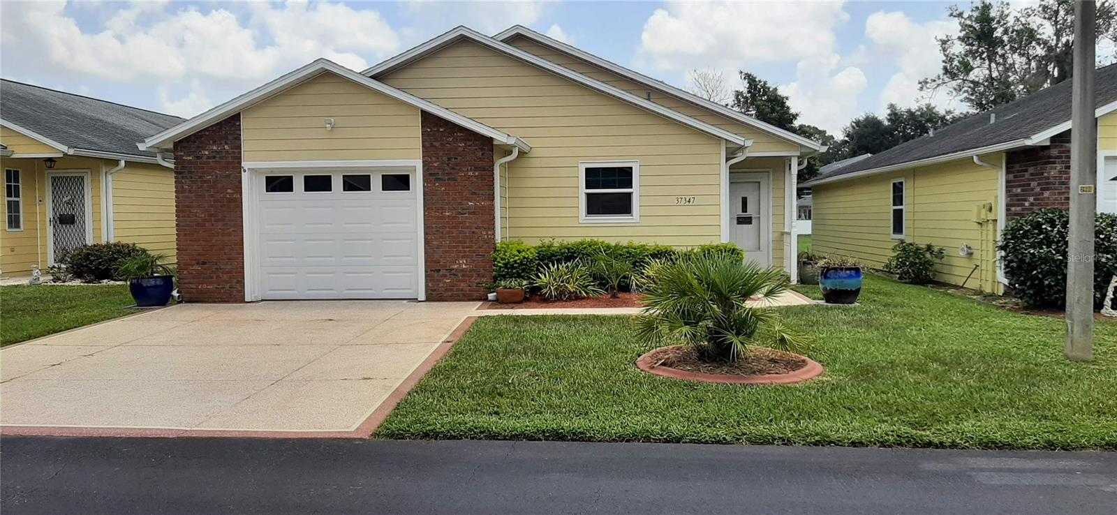 37347 DERBYSHIRE DR, Zephyrhills FL 33542