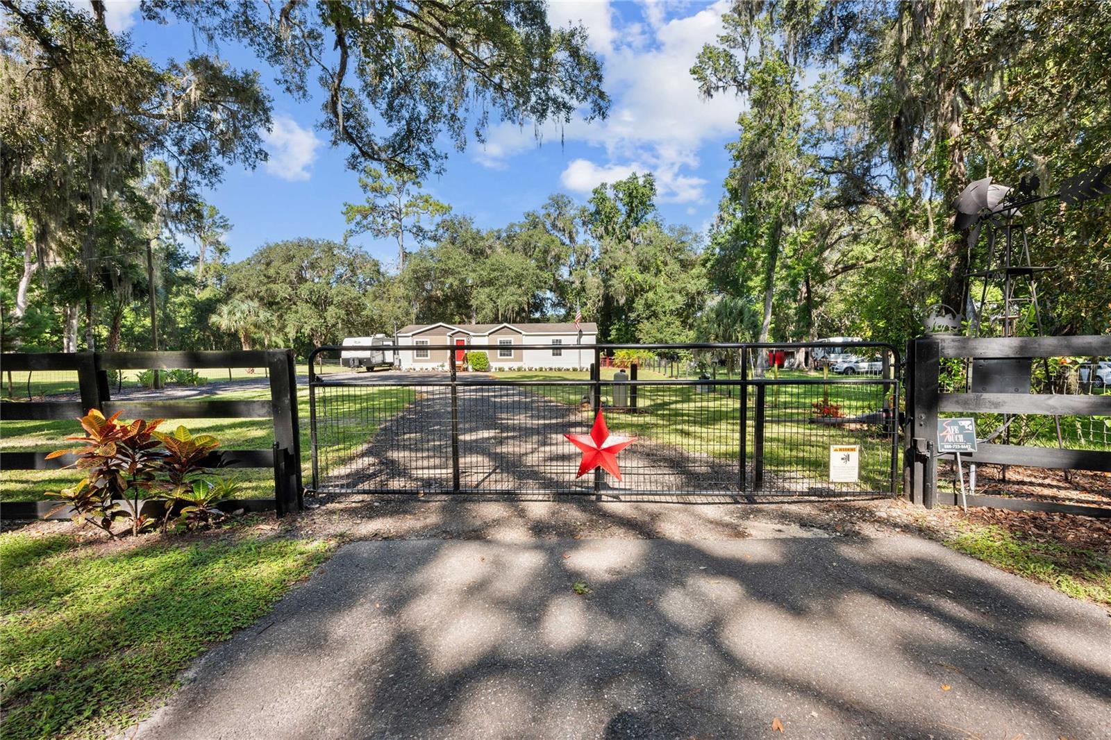 3283 NEFF LAKE RD, Brooksville FL 34602