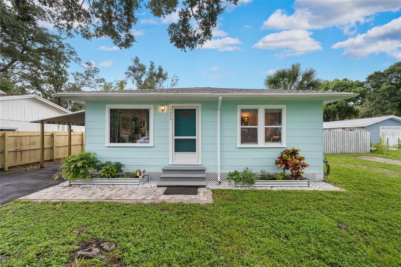 1523 SCRANTON AVE, Clearwater FL 33756