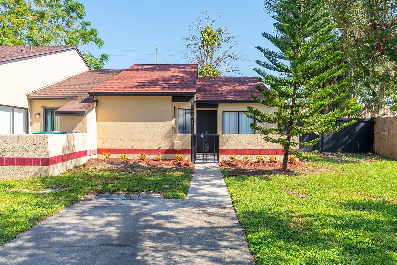 706 GOLDEN SUNSHINE CIR, Orlando FL 32807