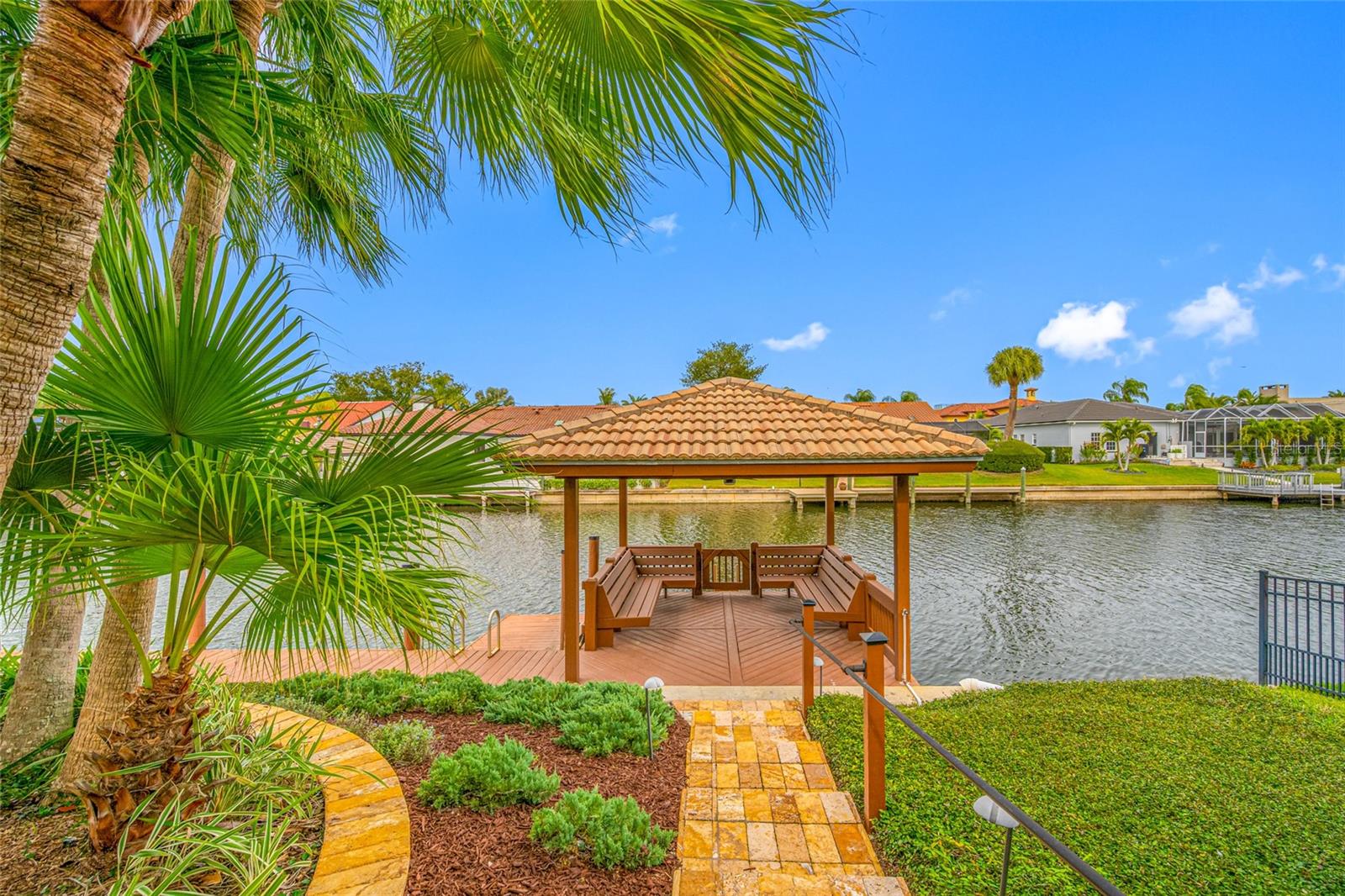 9807 COMPASS POINT WAY, Tampa FL 33615