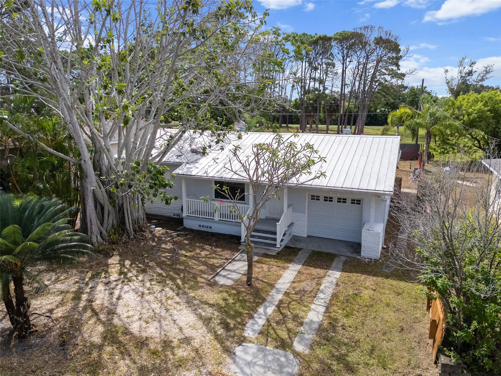 302 80TH AVE NE, St Petersburg FL 33702