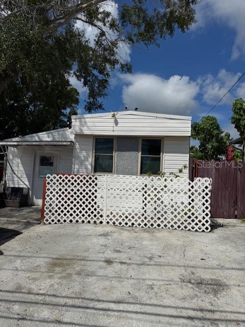5834 SUSSEX DR, Tampa FL 33615