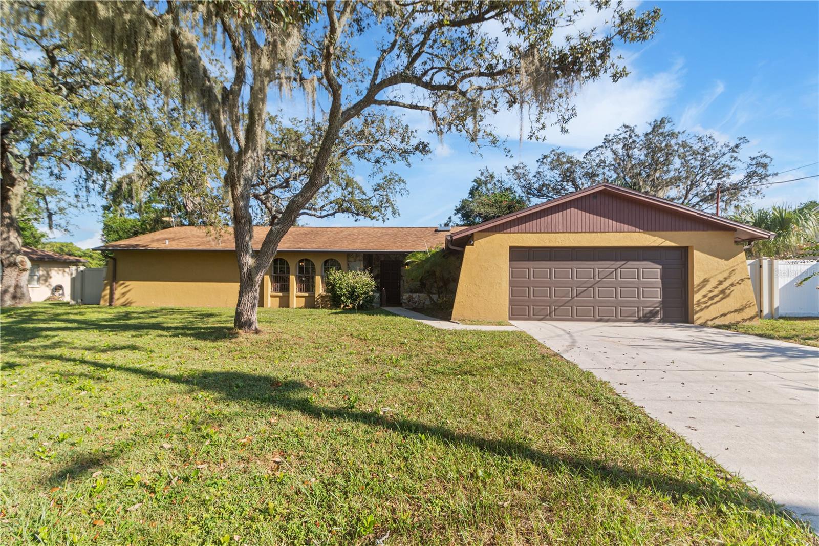 7132 WRENWOOD CIR, Tampa FL 33617