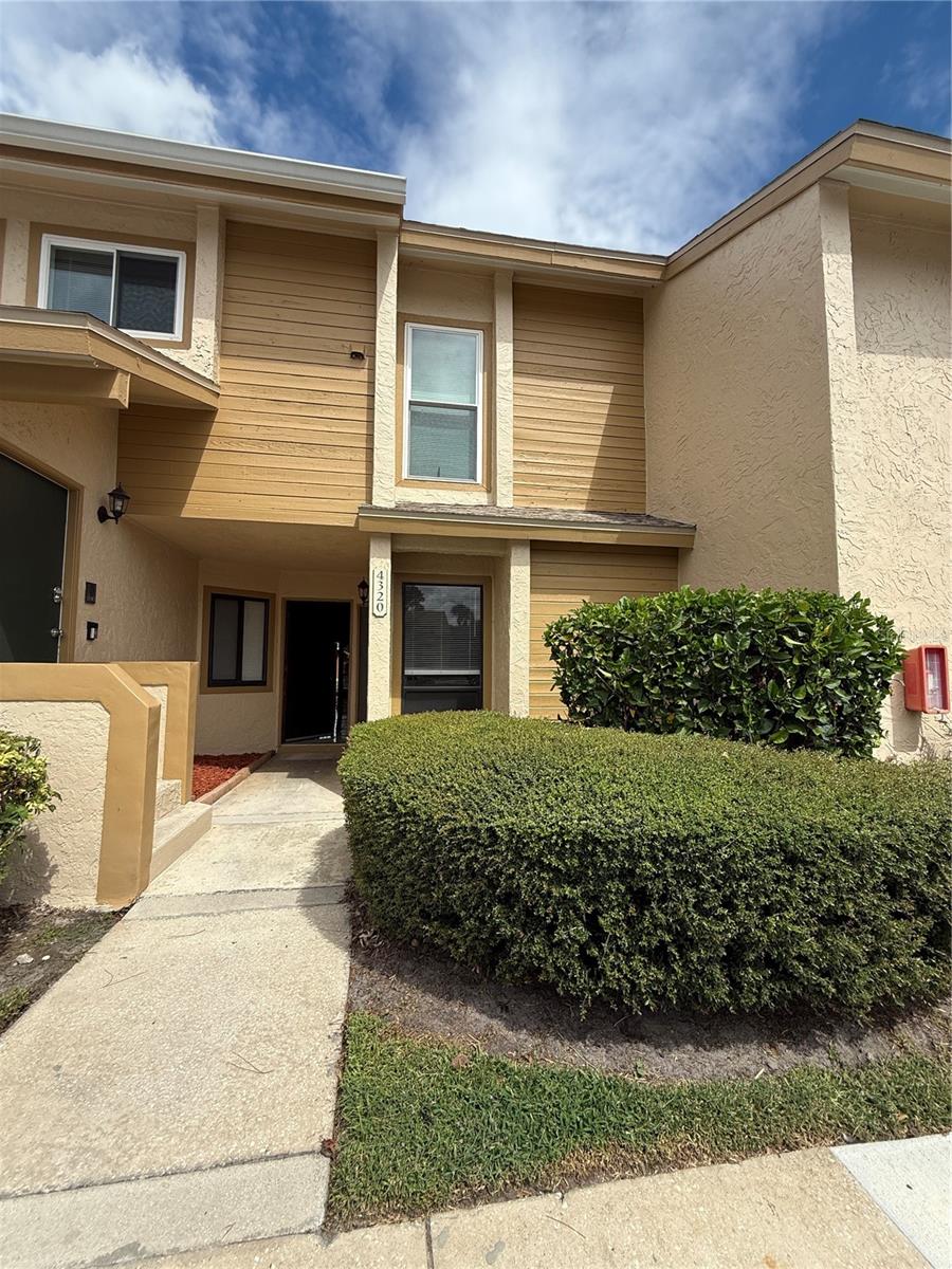 4320 MIDDLEBROOK RD #2, Orlando FL 32811
