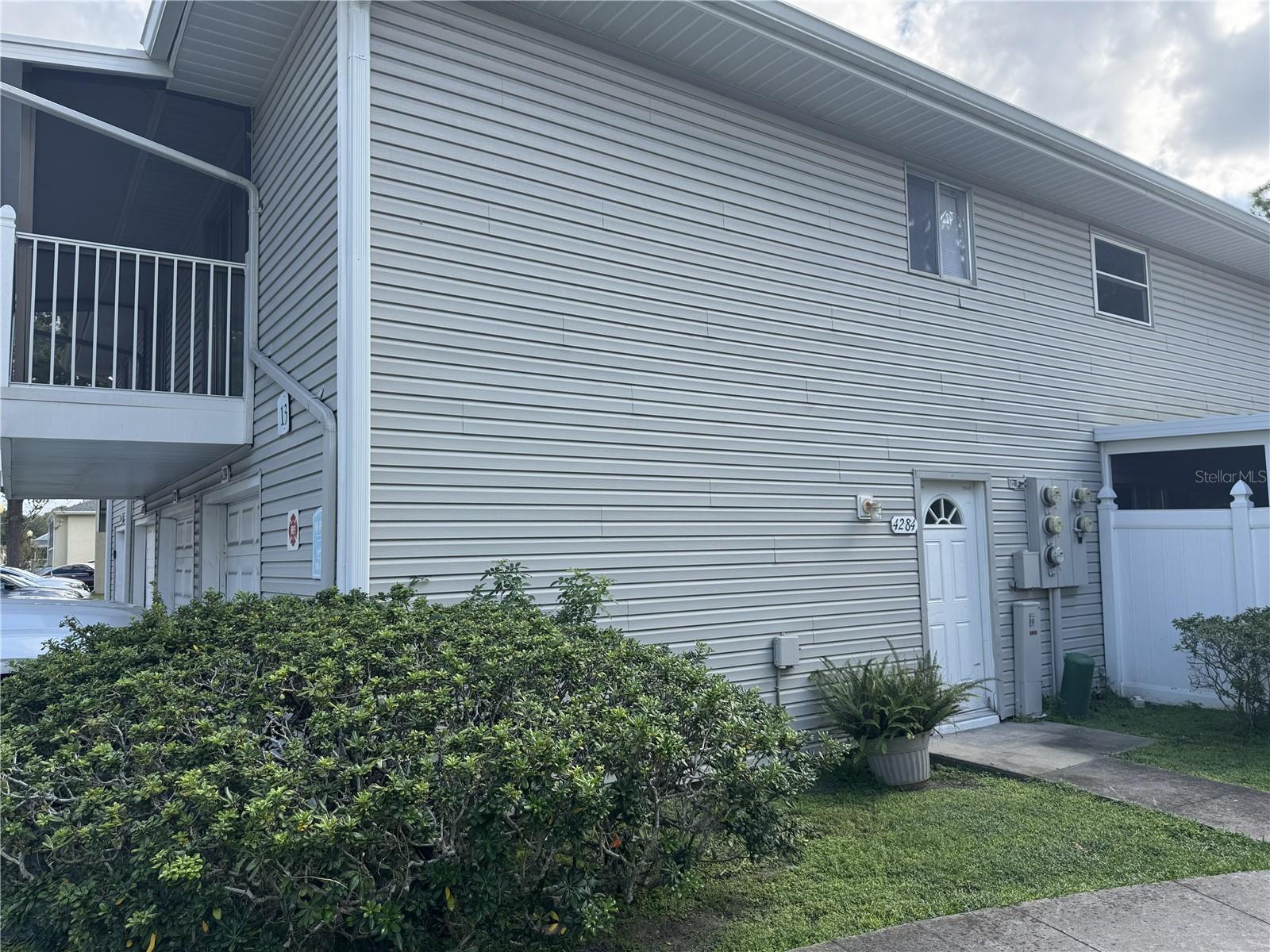 4284 PINEBARK AVE #4, Orlando FL 32811