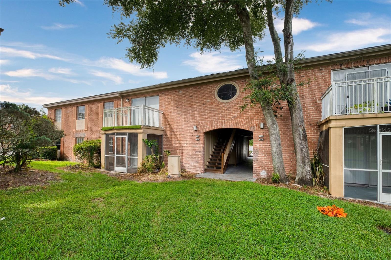 500 BANYON TREE CIR #104, Maitland FL 32751