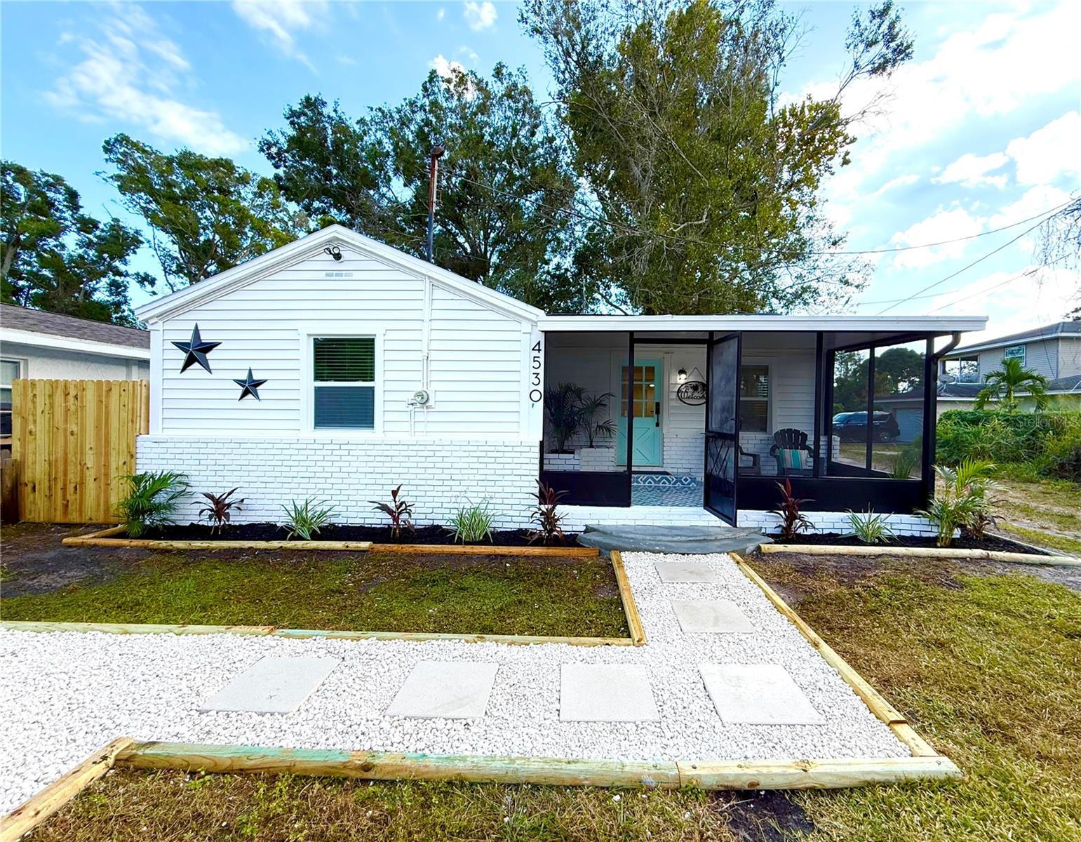 4530 45TH AVE N, St Petersburg FL 33714