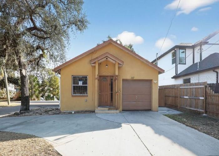 3107 E OSBORNE AVE, Tampa FL 33610